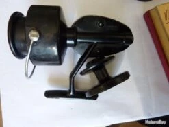 Moulinet Mitchell 300 Pick-up Premier Modèle En TBE Avec Une Deuxième Bobine Et Boite D'origine -Mitchell 00004 Moulinet Mitchell 300 pick up premier modele en TBE avec une deuxieme bobine et boite d origine