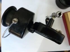 Moulinet Mitchell 300 Pick-up Premier Modèle En TBE Avec Une Deuxième Bobine Et Boite D'origine -Mitchell 00008 Moulinet Mitchell 300 pick up premier modele en TBE avec une deuxieme bobine et boite d origine